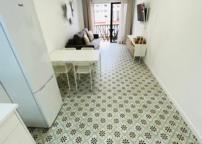 Flat Cristianos Square Guincho (Tenerife)