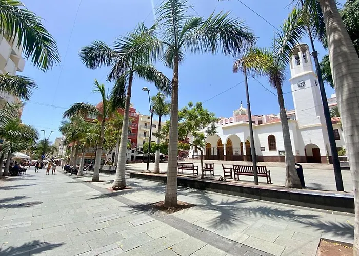 Flat Cristianos Square *