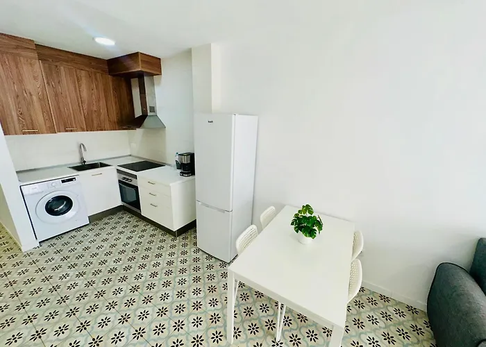 Flat Cristianos Square Guincho (Tenerife)