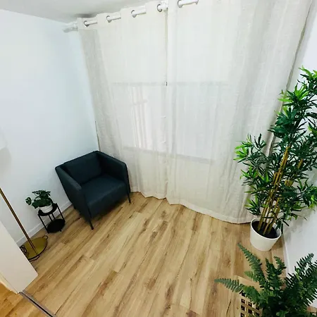 Flat Cristianos Square 아파트