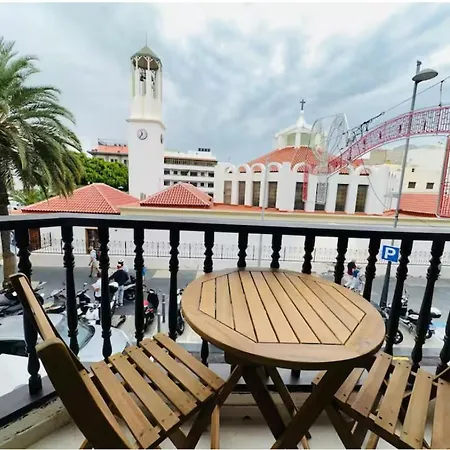 Flat Cristianos Square * Guincho (Tenerife)